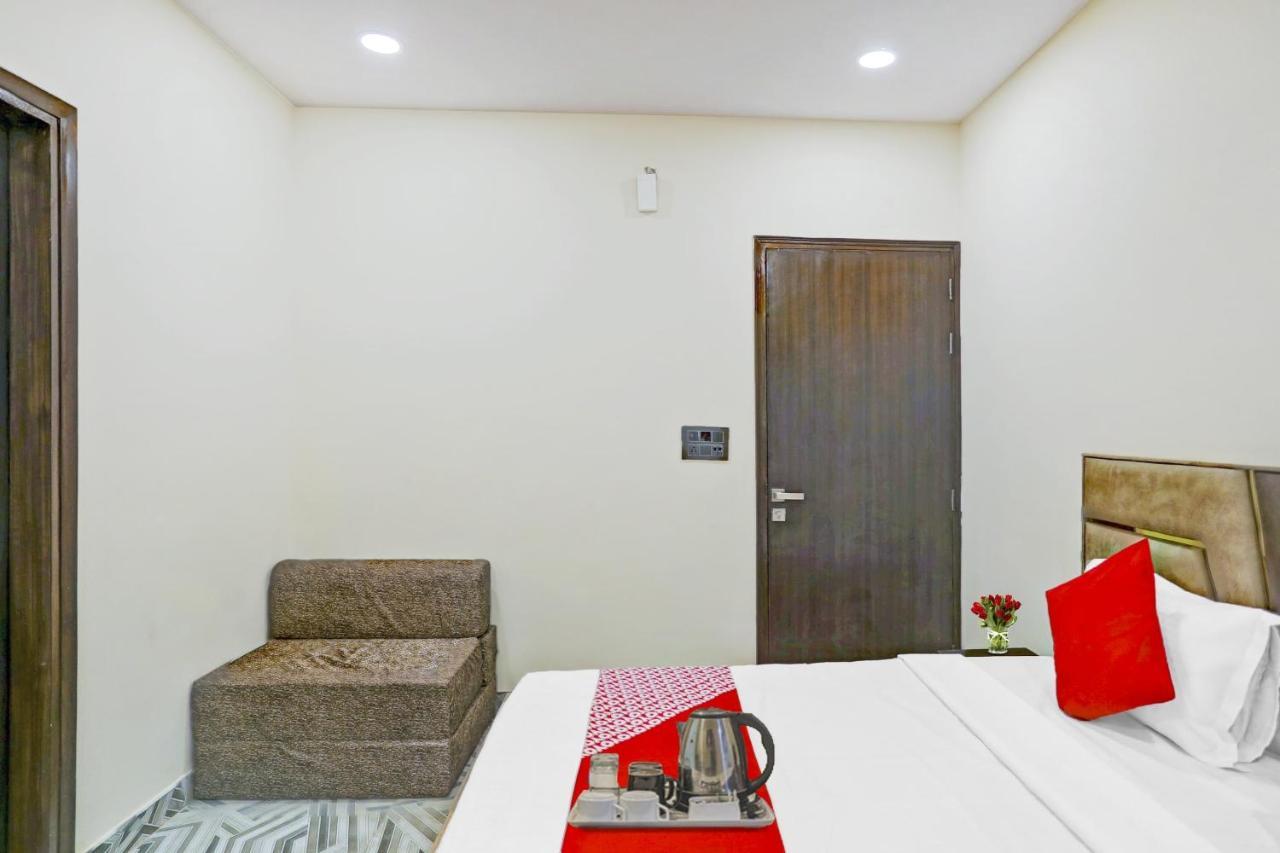 Hotel O Royal Lotus Stay Near Ip Extension Metro Station New Delhi Extérieur photo